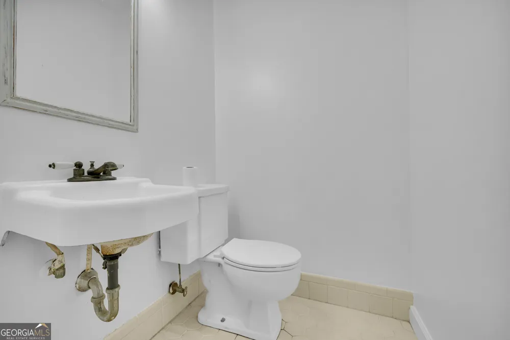 295 Vista DR Athens, GA 30605