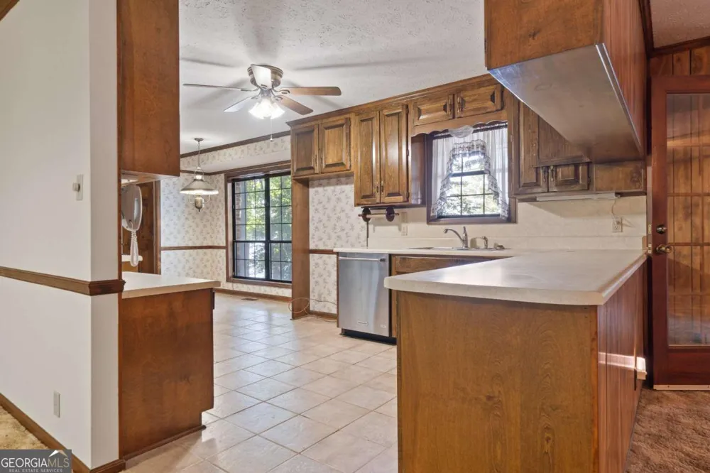 188 South Steel Bridge RD SE Eatonton, GA 31024