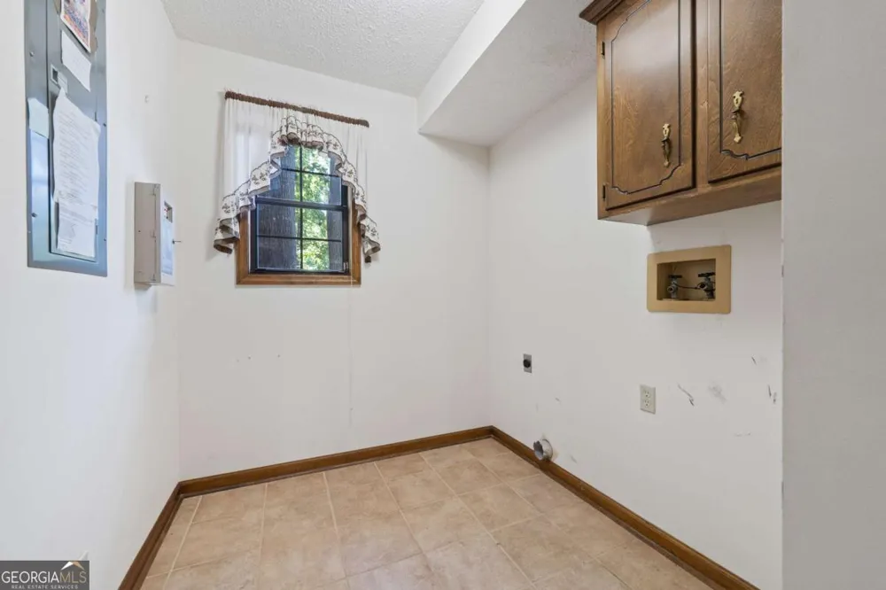 188 South Steel Bridge RD SE Eatonton, GA 31024