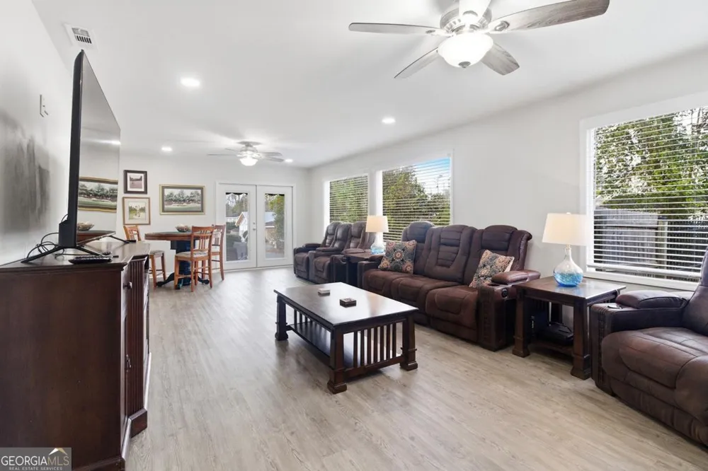 607 Mack DR Valdosta, GA 31602