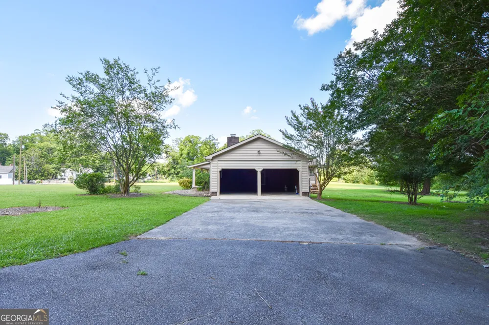 12394 Ga Highway 109 Meansville, GA 30256