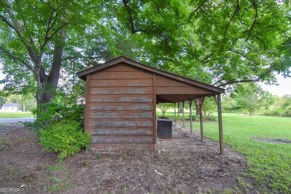 12394 Ga Highway 109 Meansville, GA 30256
