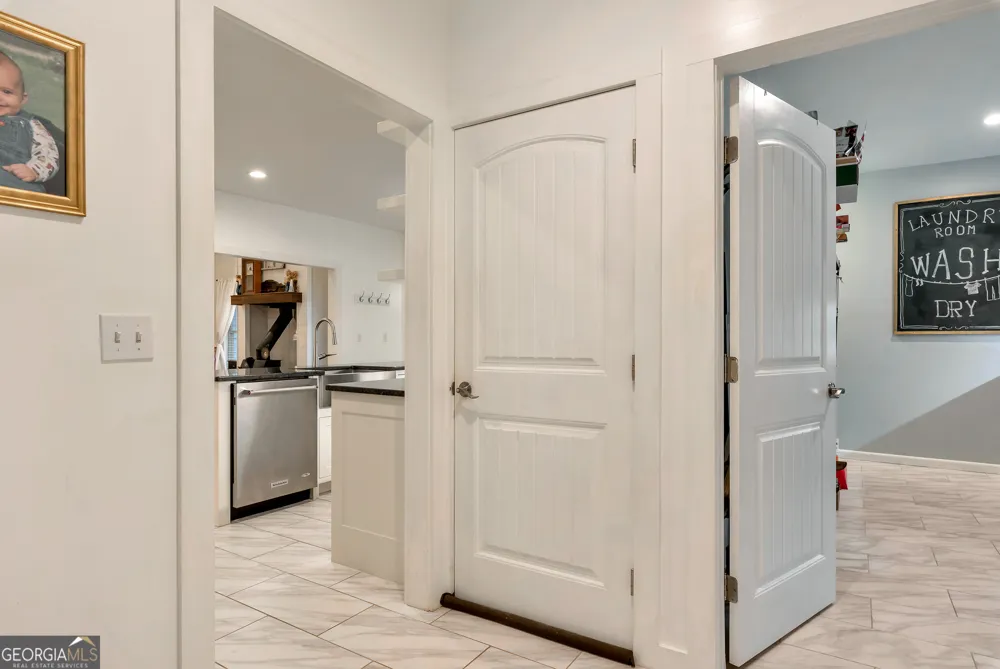 812 Covecrest DR Tiger, GA 30576