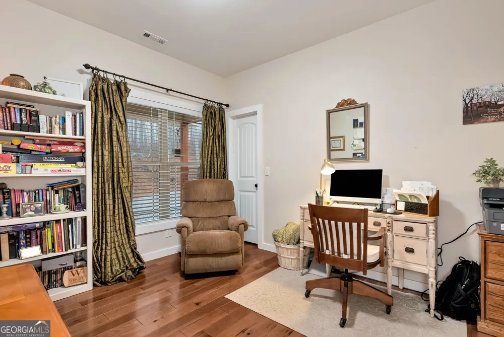 812 Covecrest DR Tiger, GA 30576