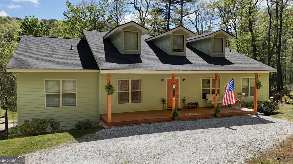812 Covecrest DR Tiger, GA 30576