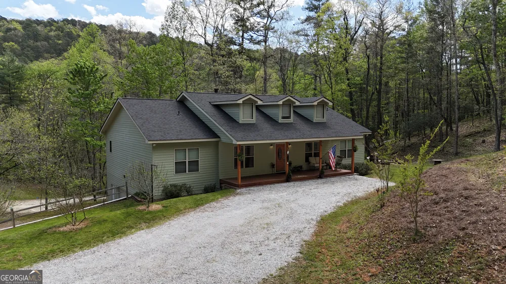 812 Covecrest DR Tiger, GA 30576