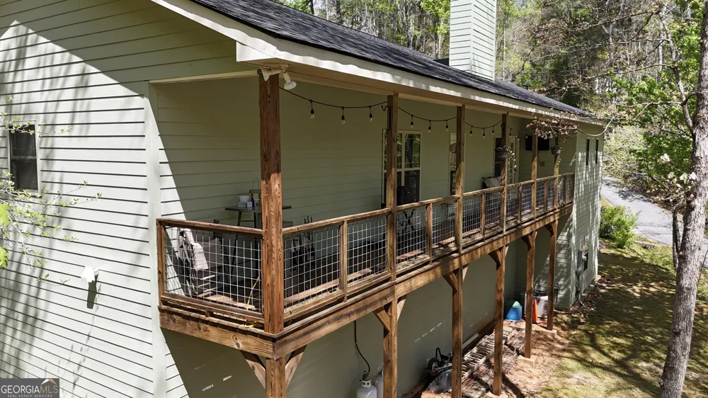 812 Covecrest DR Tiger, GA 30576
