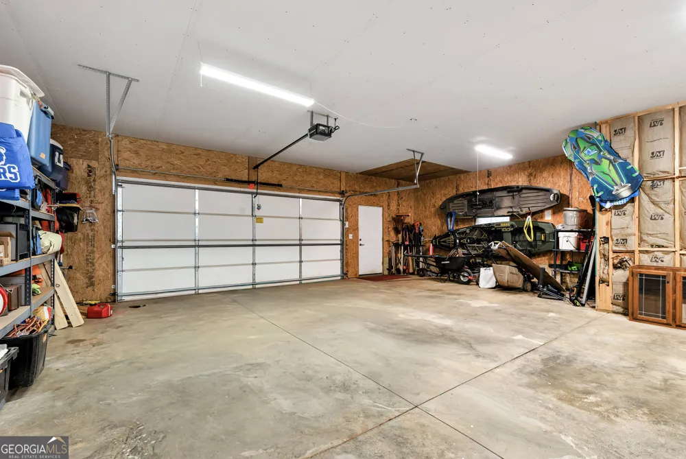 812 Covecrest DR Tiger, GA 30576