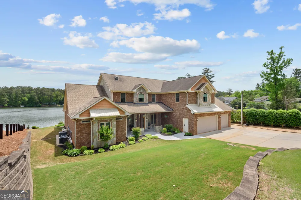 122 Bell RD Jackson, GA 30233