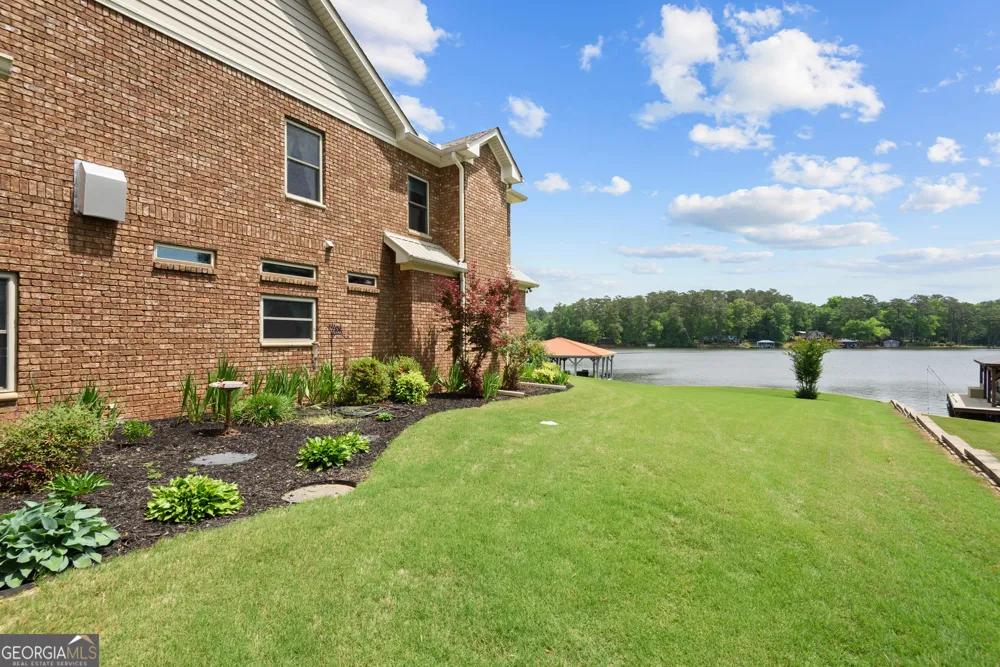 122 Bell RD Jackson, GA 30233