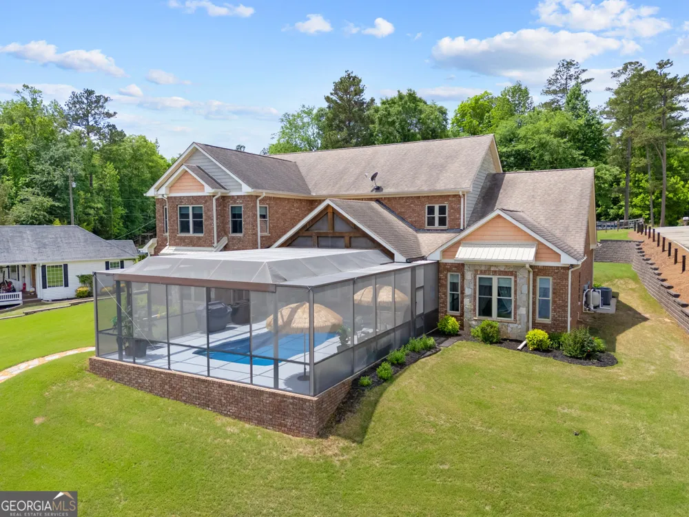 122 Bell RD Jackson, GA 30233