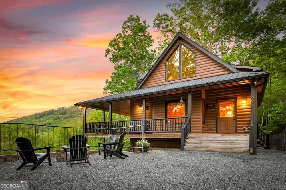 607 Rhonda LN Mineral Bluff, GA 30559