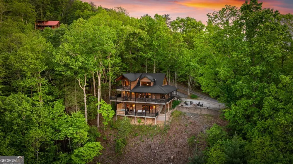 607 Rhonda LN Mineral Bluff, GA 30559
