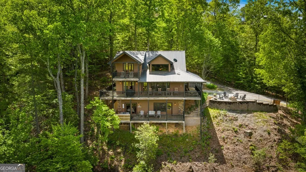 607 Rhonda LN Mineral Bluff, GA 30559