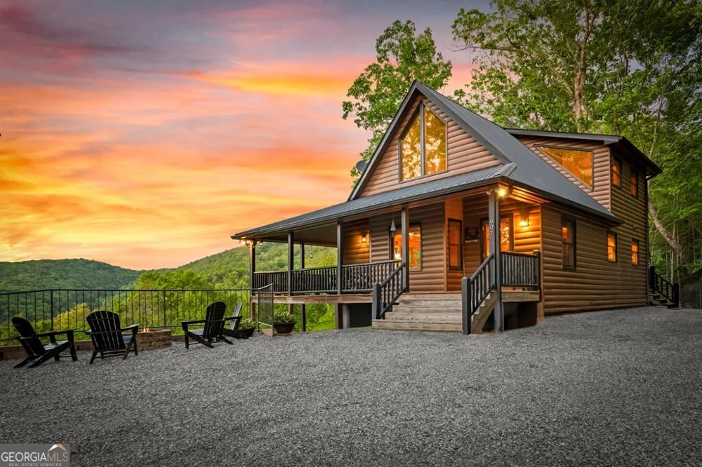 607 Rhonda LN Mineral Bluff, GA 30559
