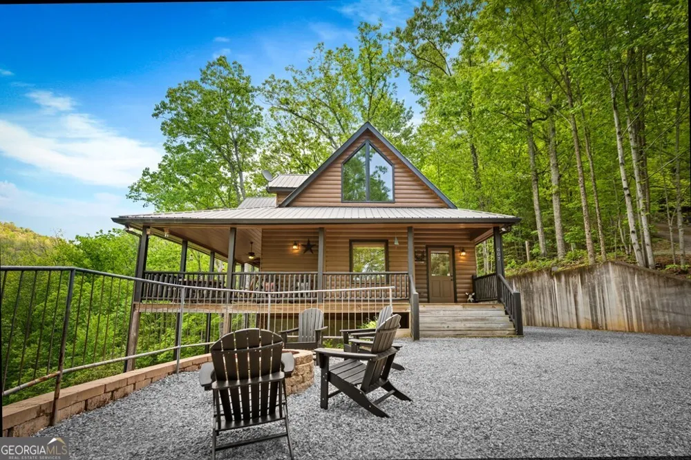 607 Rhonda LN Mineral Bluff, GA 30559