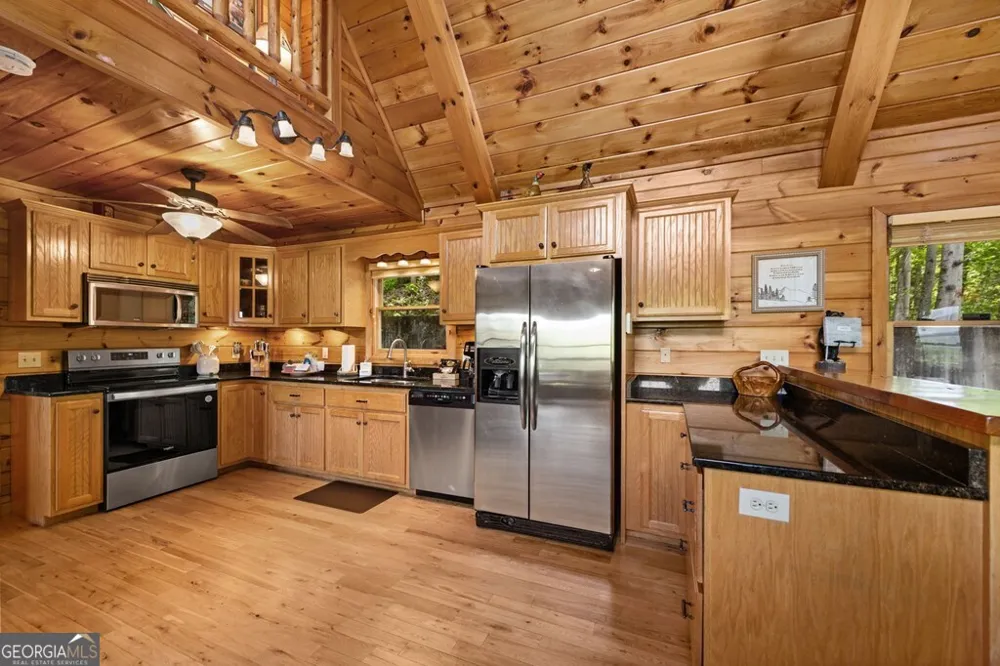 607 Rhonda LN Mineral Bluff, GA 30559