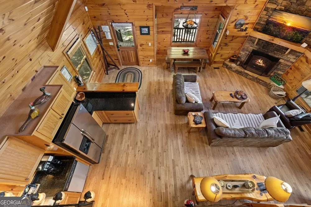 607 Rhonda LN Mineral Bluff, GA 30559