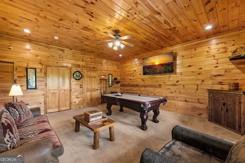607 Rhonda LN Mineral Bluff, GA 30559