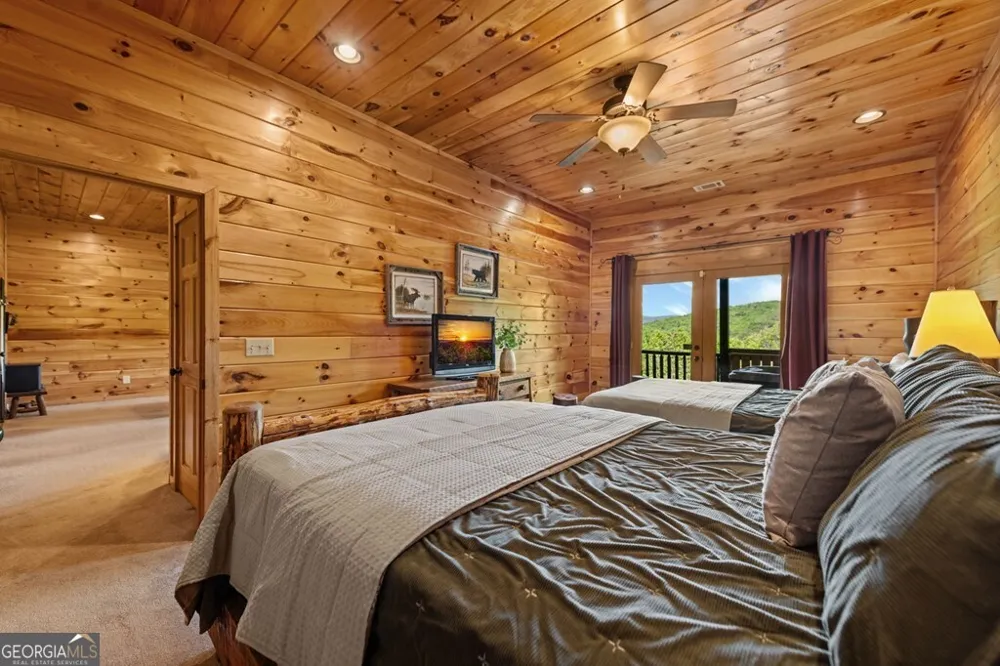607 Rhonda LN Mineral Bluff, GA 30559