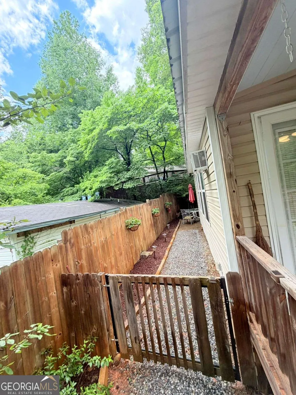 227 Canyon PASS Cleveland, GA 30528