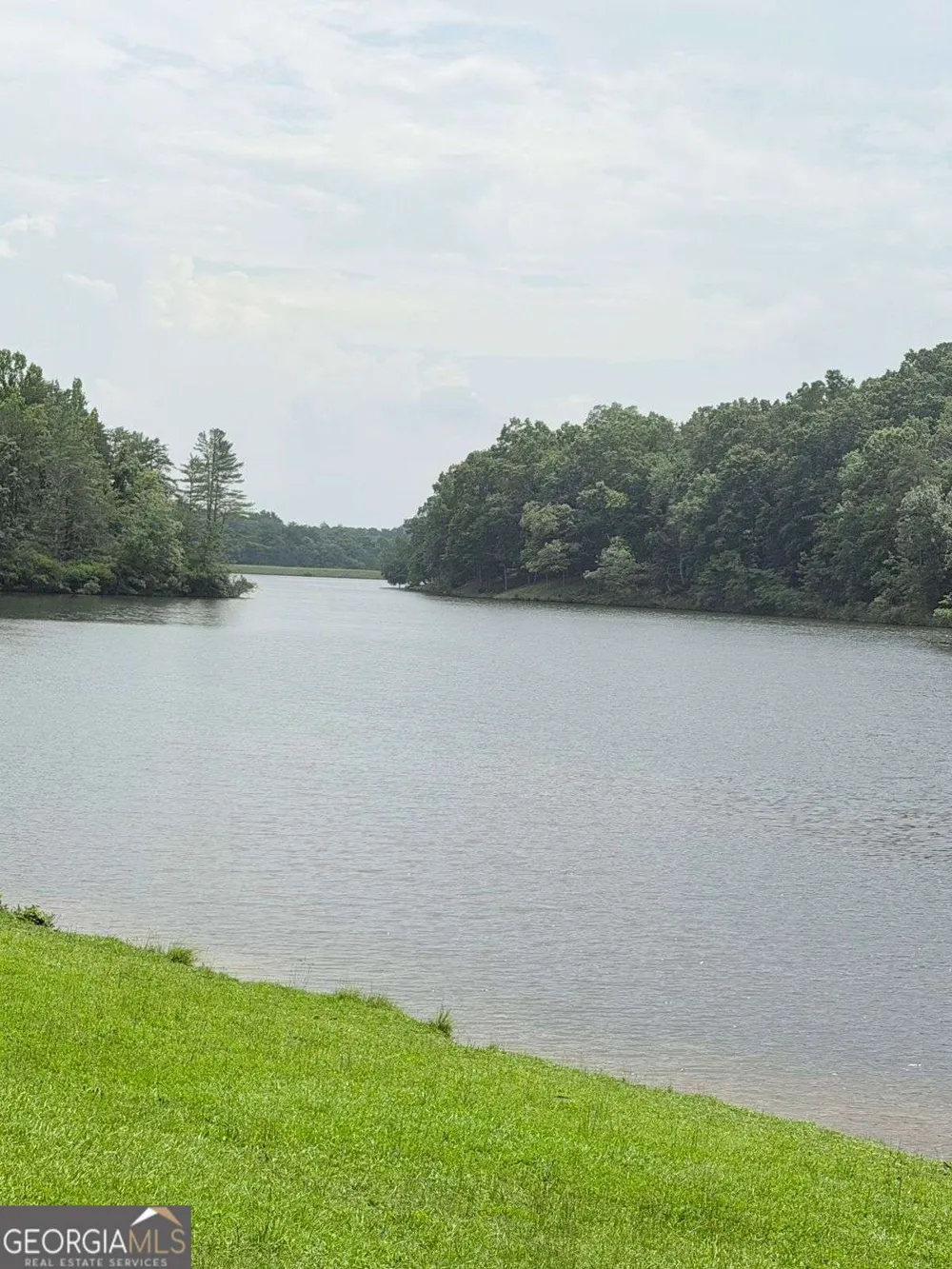 227 Canyon PASS Cleveland, GA 30528