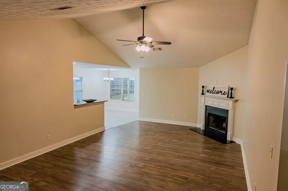 2814 Nancy DR Phenix City, AL 36870