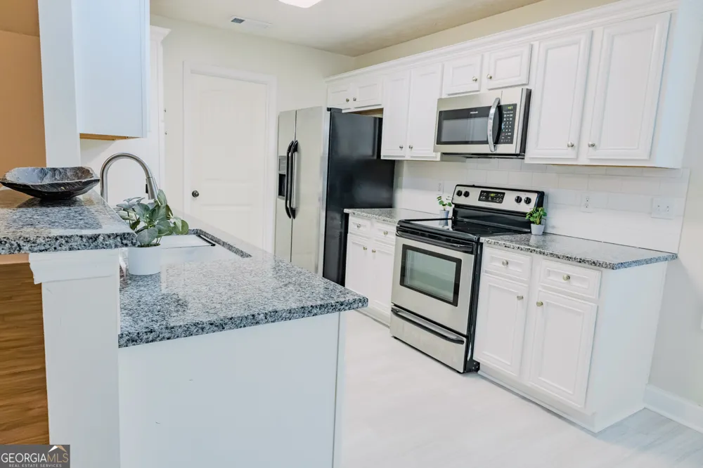 2814 Nancy DR Phenix City, AL 36870