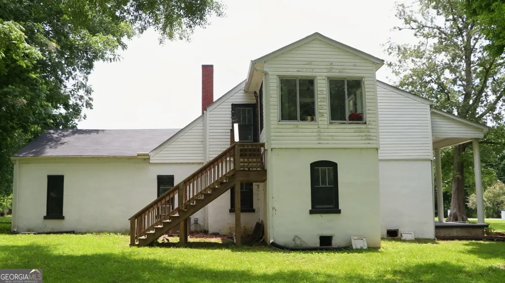 441 Lyerly Dam RD Lyerly, GA 30730