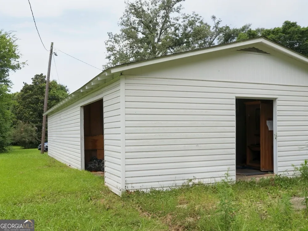 441 Lyerly Dam RD Lyerly, GA 30730