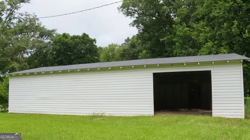 441 Lyerly Dam RD Lyerly, GA 30730