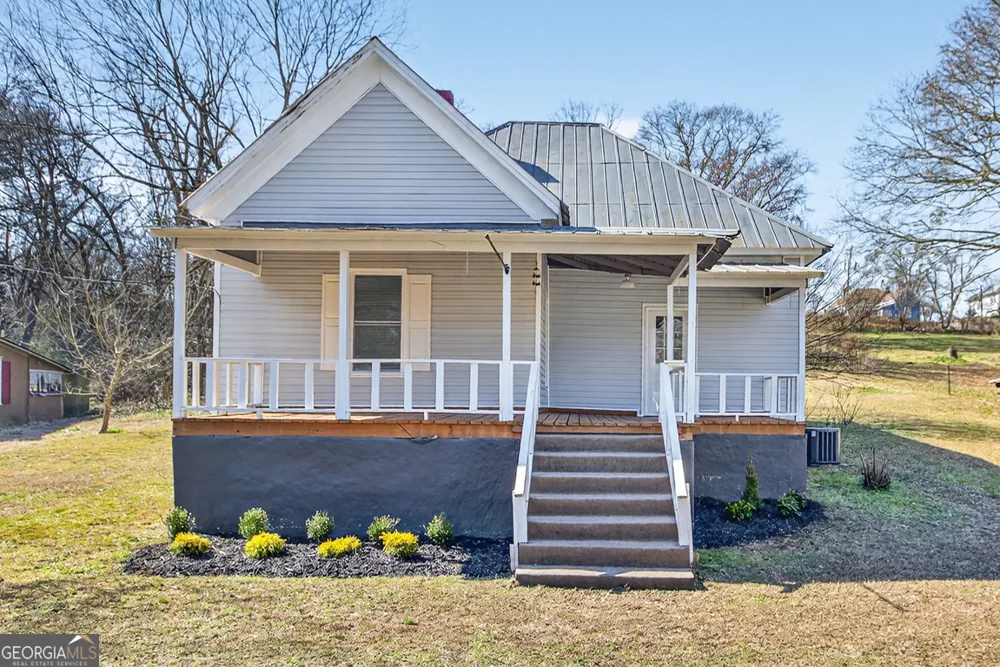 246 Spring ST Commerce, GA 30529