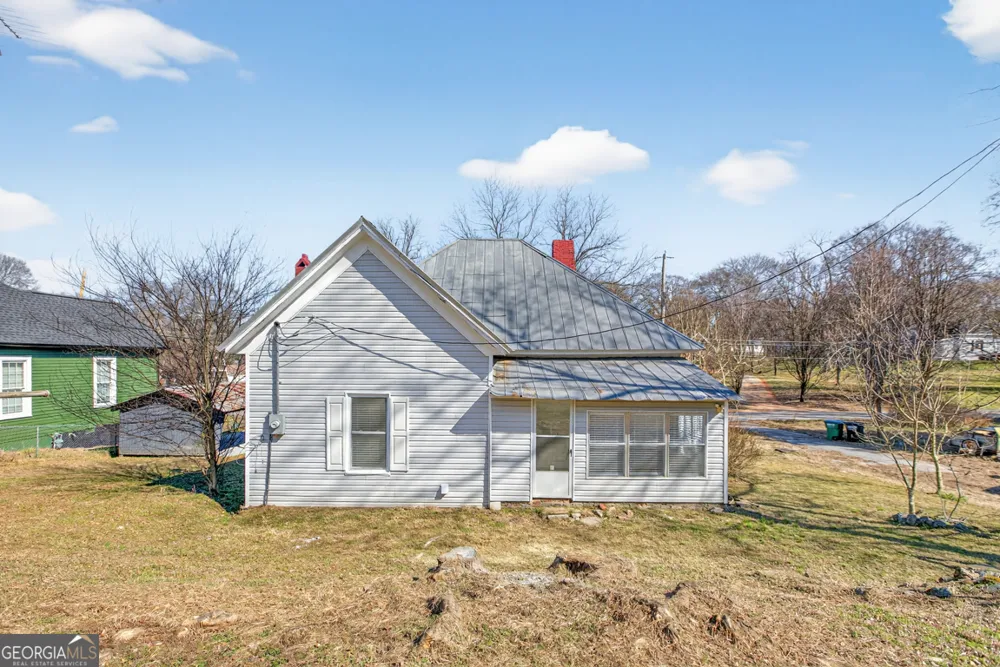 246 Spring ST Commerce, GA 30529