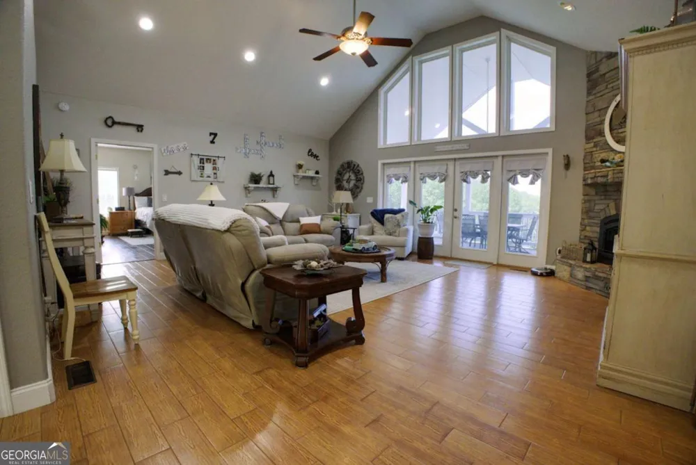 394 Crawford RD Blairsville, GA 30512