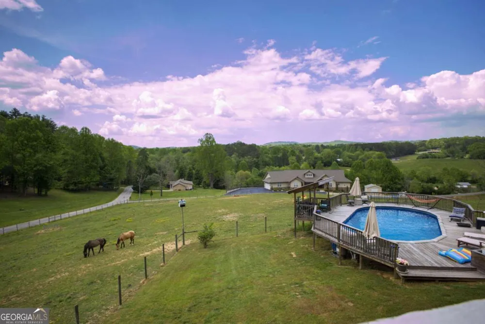 394 Crawford RD Blairsville, GA 30512