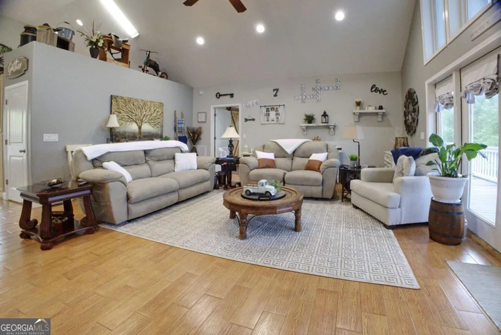 394 Crawford RD Blairsville, GA 30512