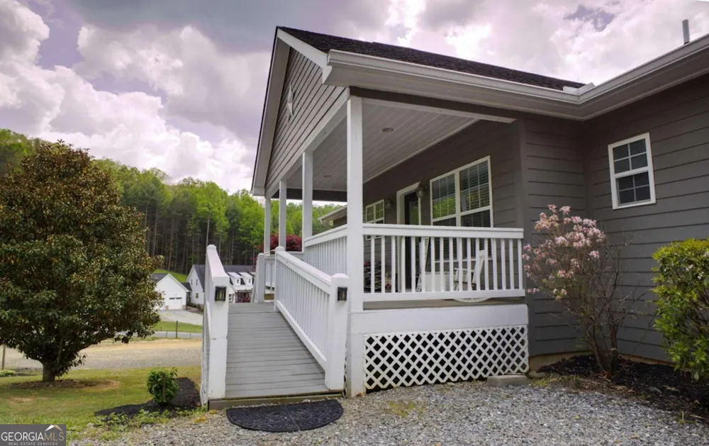 394 Crawford RD Blairsville, GA 30512