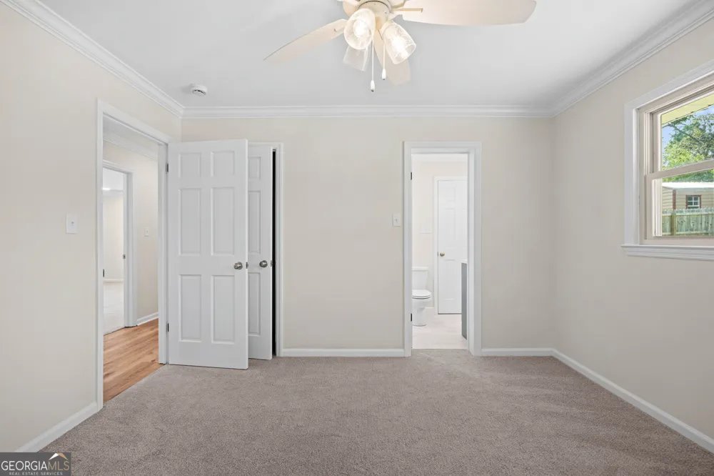 1203 Lakeview DR Valdosta, GA 31602