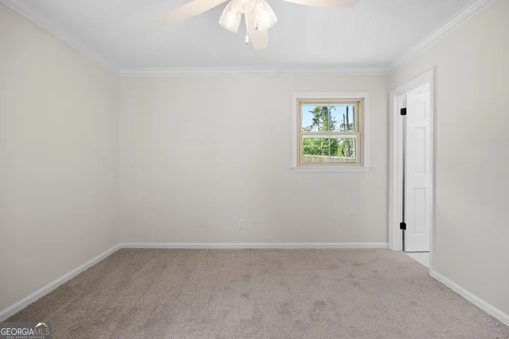 1203 Lakeview DR Valdosta, GA 31602