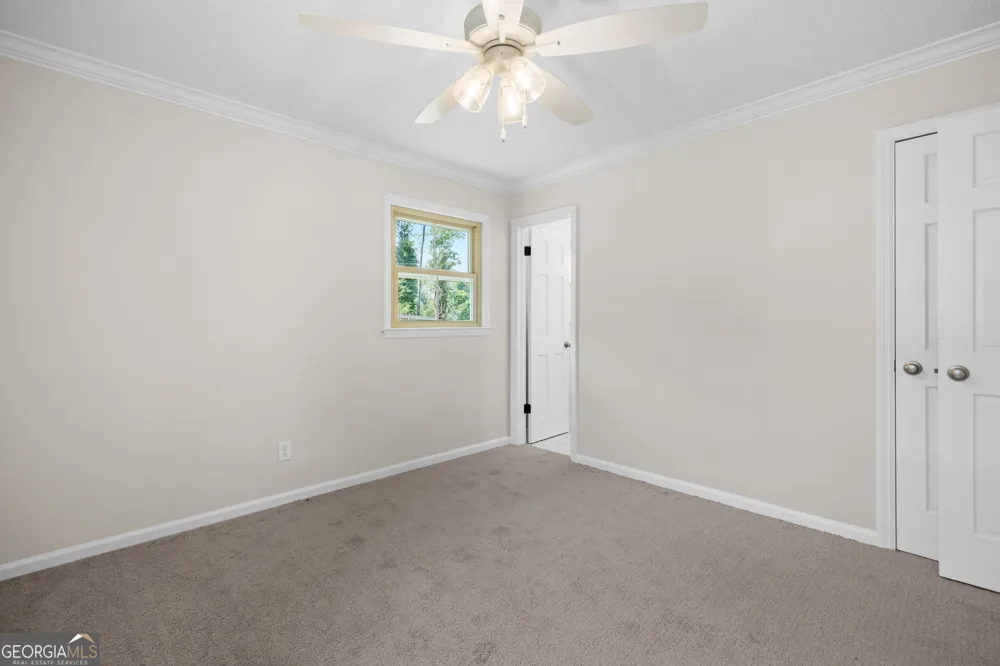 1203 Lakeview DR Valdosta, GA 31602
