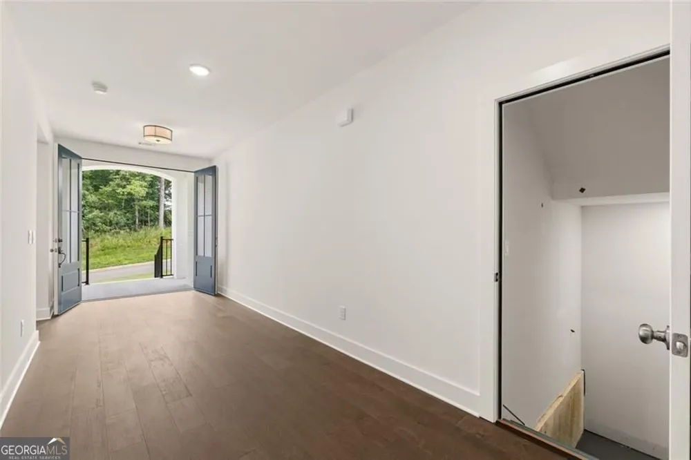 8350 Creekside Overlook DR Gainesville, GA 30506