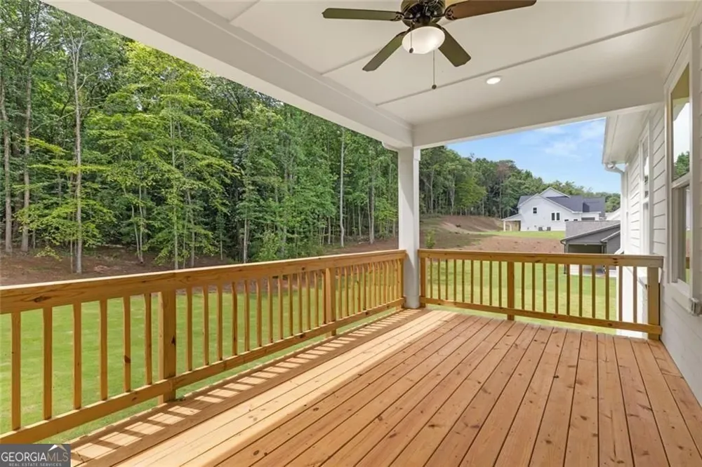 8350 Creekside Overlook DR Gainesville, GA 30506