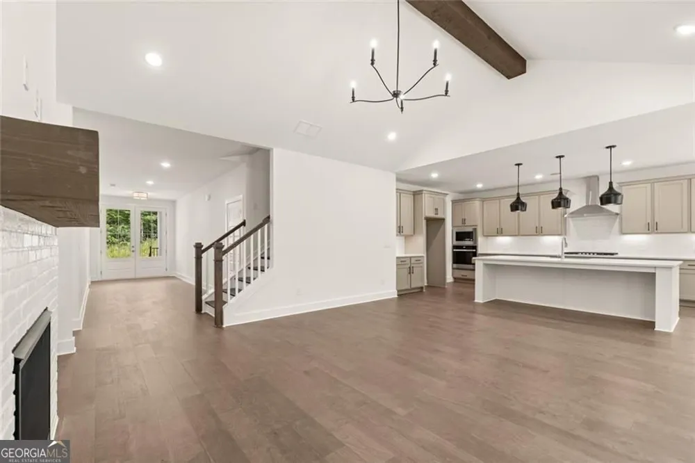 8350 Creekside Overlook DR Gainesville, GA 30506