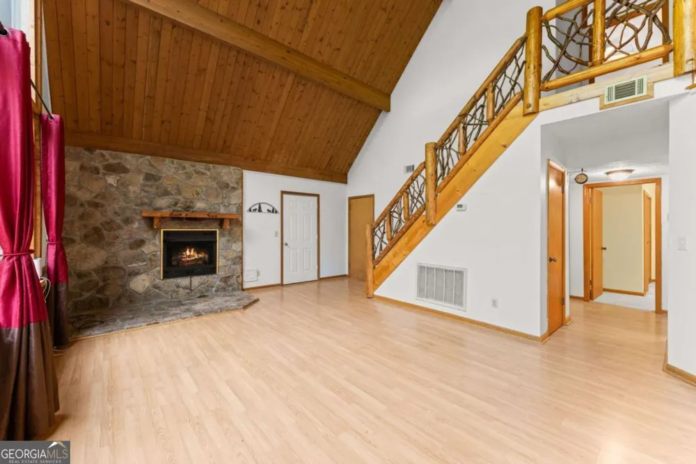 318 Horseshoe LN Dahlonega, GA 30533