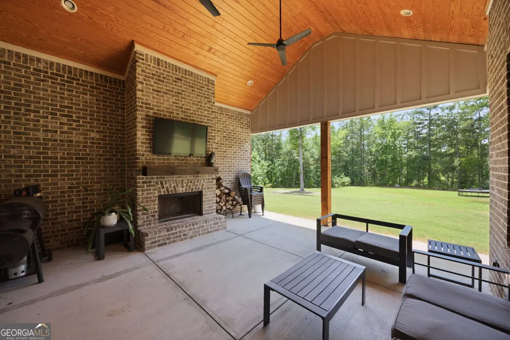 1187 Josey RD Forsyth, GA 31029