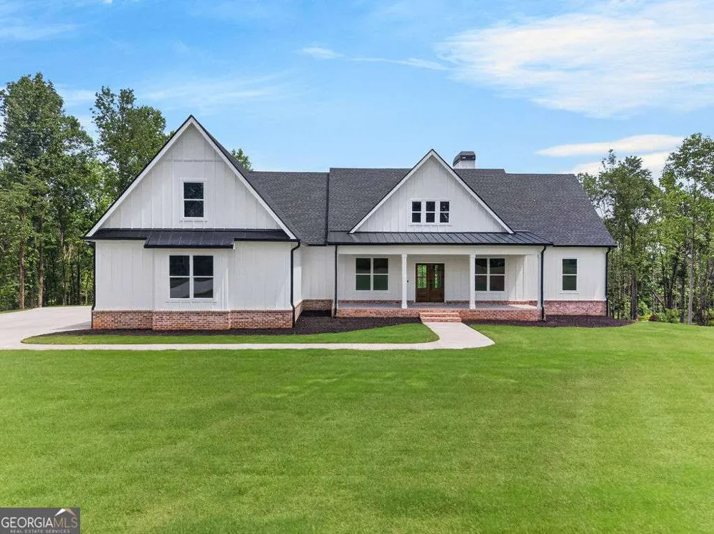 924 Browning RD Fairmount, GA 30139