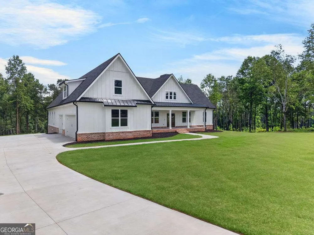 924 Browning RD Fairmount, GA 30139