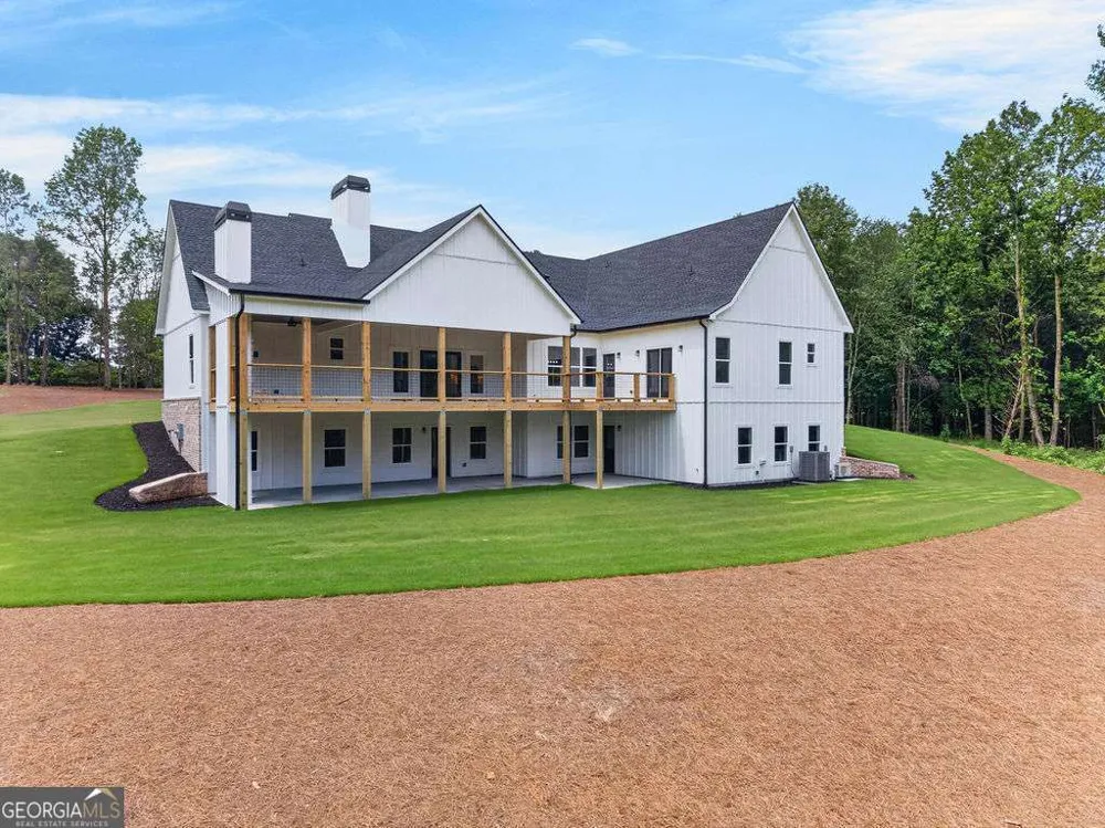 924 Browning RD Fairmount, GA 30139