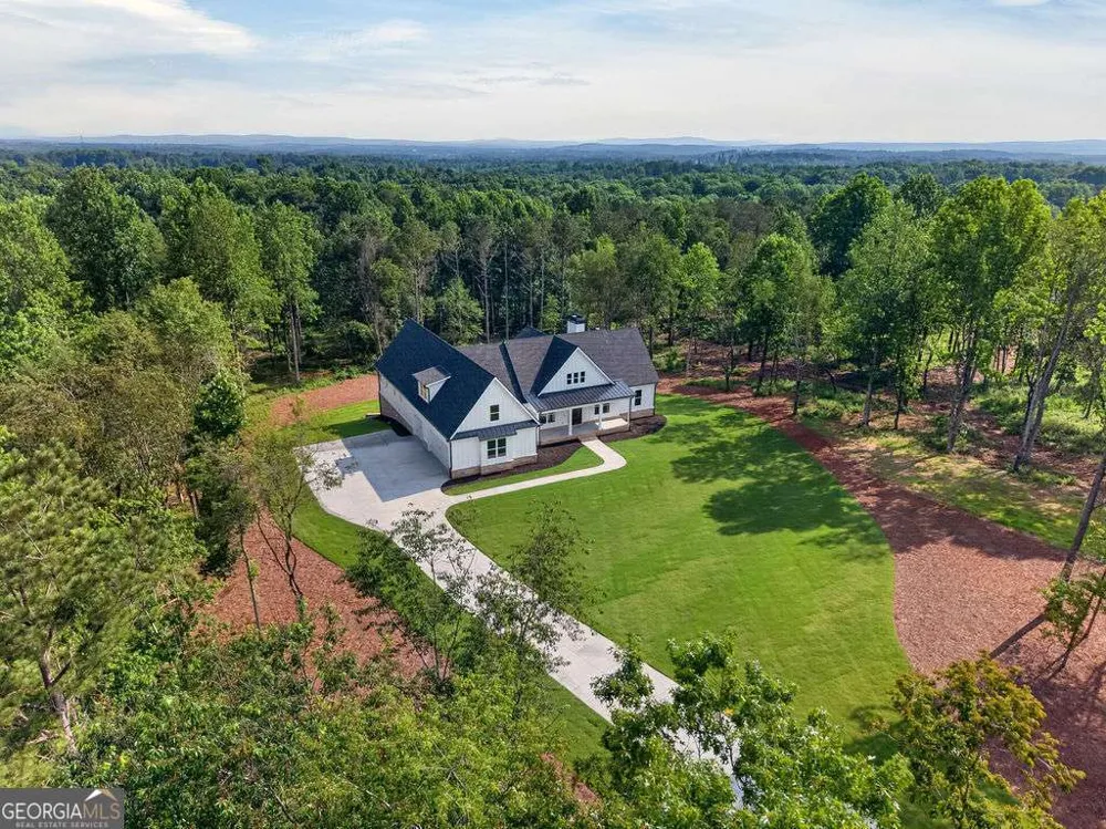 924 Browning RD Fairmount, GA 30139