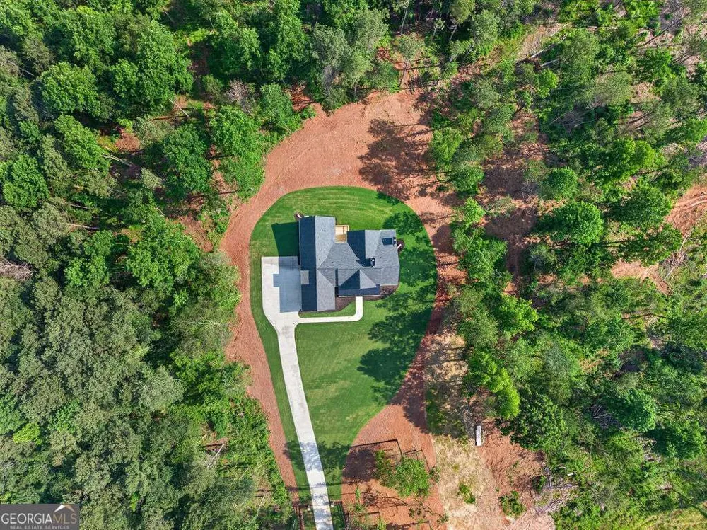 924 Browning RD Fairmount, GA 30139